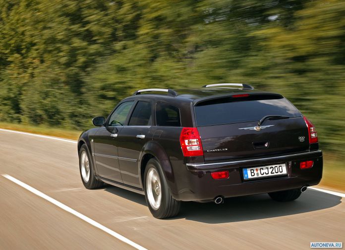 2005 Chrysler 300C Touring - фотография 18 из 30 2005 Chrysler 300C Touring - фотография 18 из 30