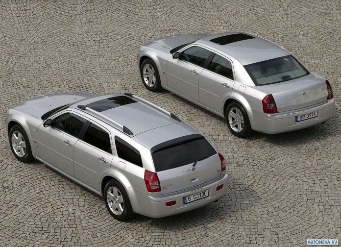 2005 Chrysler 300C Touring - фотография 19 из 30