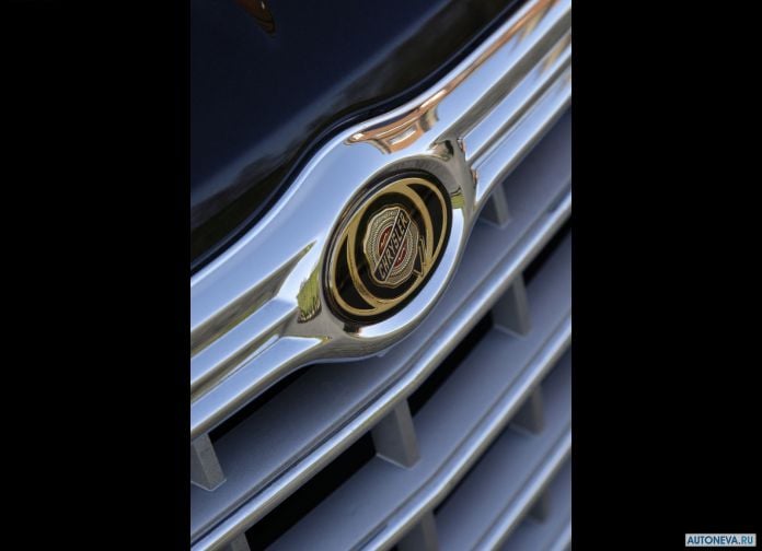 2008 Chrysler 300C Touring UK-version - фотография 37 из 38