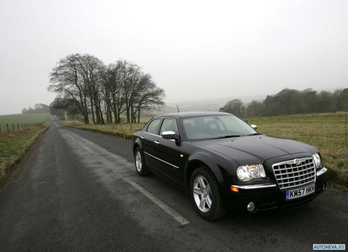 2008 Chrysler 300C UK-version - фотография 5 из 28