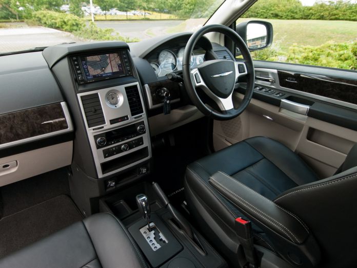 2011 Chrysler Grand Voyager - фотография 3 из 16