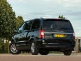 Chrysler_Grand_Voyager_Minivan_2011_28229.jpg
