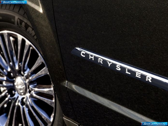 2011 Chrysler Town And Country - фотография 13 из 13 2011 Chrysler Town And Country - фотография 13 из 13