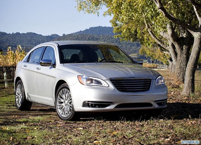 2011 Chrysler 200 - фотография 5 из 23