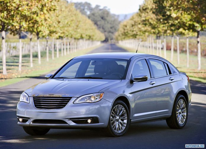 2011 Chrysler 200 - фотография 6 из 23