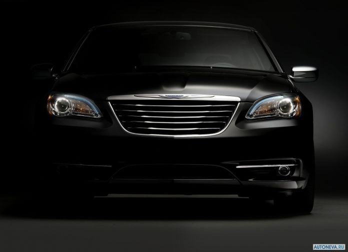 2011 Chrysler 200 - фотография 17 из 23