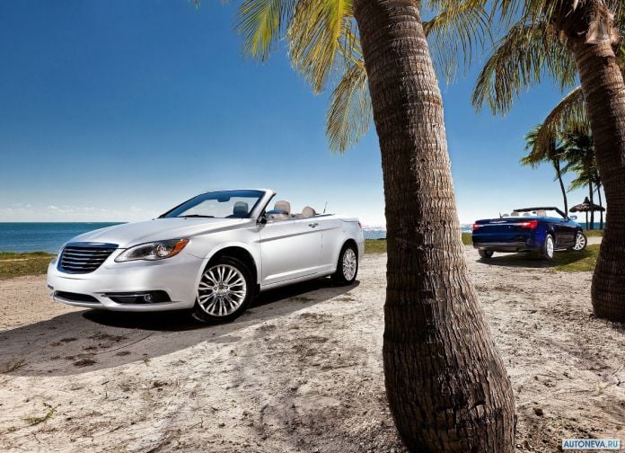 2011 Chrysler 200 Convertible - фотография 5 из 27