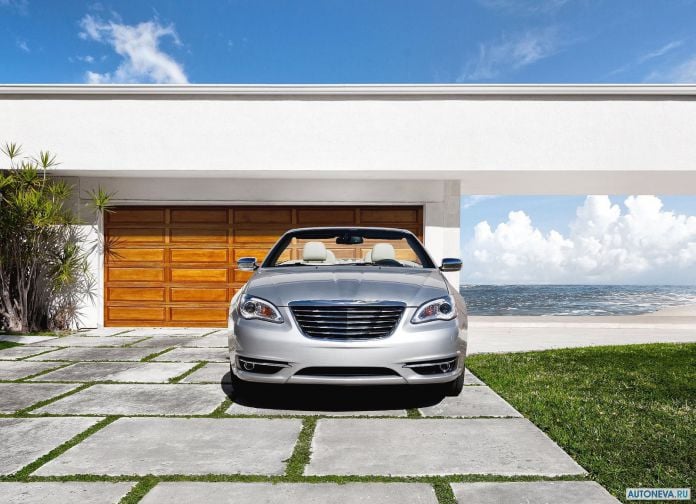 2011 Chrysler 200 Convertible - фотография 15 из 27