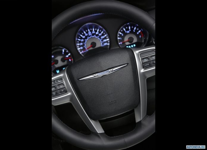 2011 Chrysler 200 Convertible - фотография 26 из 27 2011 Chrysler 200 Convertible - фотография 26 из 27