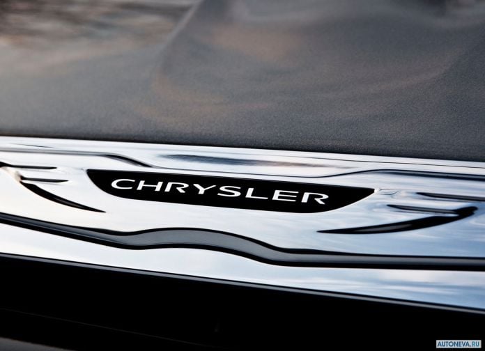 2011 Chrysler 200 S - фотография 6 из 8