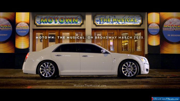 2013 Chrysler 300 Motown Edition - фотография 16 из 19