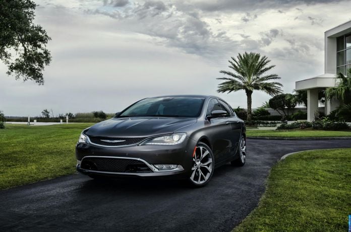 2015 Chrysler 200 - фотография 1 из 129