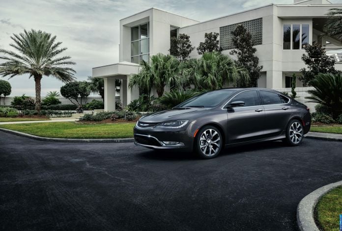 2015 Chrysler 200 - фотография 10 из 129