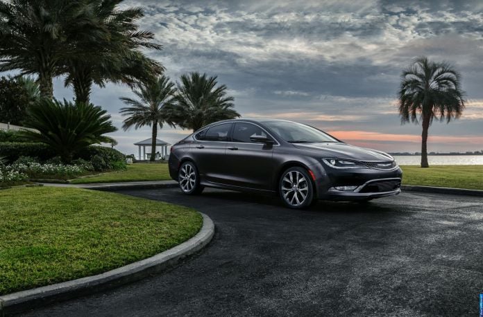2015 Chrysler 200 - фотография 13 из 129 2015 Chrysler 200 - фотография 13 из 129