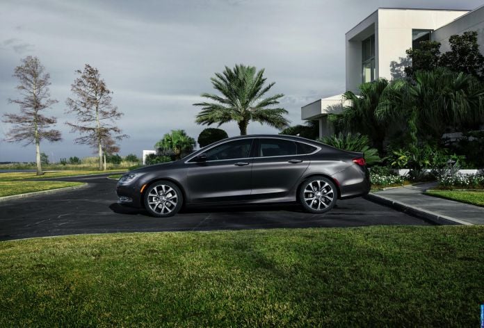 2015 Chrysler 200 - фотография 15 из 129 2015 Chrysler 200 - фотография 15 из 129