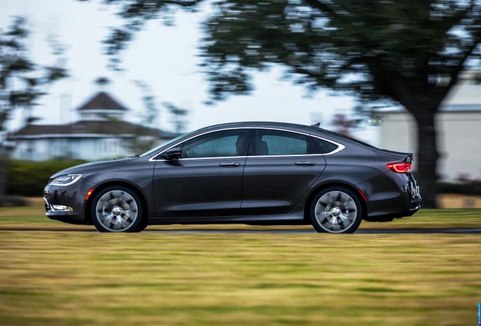 2015 Chrysler 200 - фотография 27 из 129