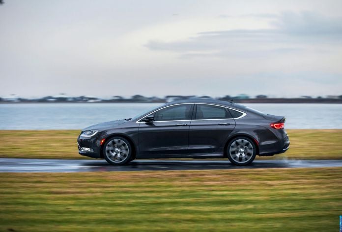 2015 Chrysler 200 - фотография 29 из 129 2015 Chrysler 200 - фотография 29 из 129