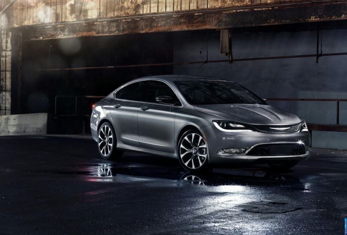 2015 Chrysler 200 - фотография 33 из 129 2015 Chrysler 200 - фотография 33 из 129