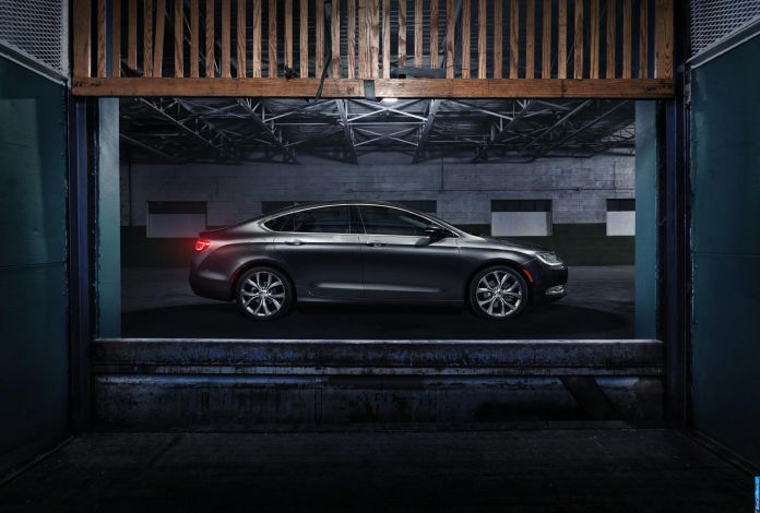 2015 Chrysler 200 - фотография 37 из 129 2015 Chrysler 200 - фотография 37 из 129