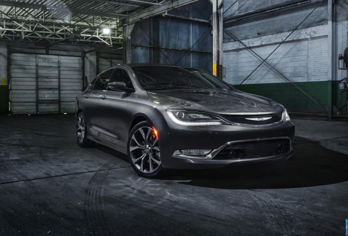 2015 Chrysler 200 - фотография 40 из 129 2015 Chrysler 200 - фотография 40 из 129
