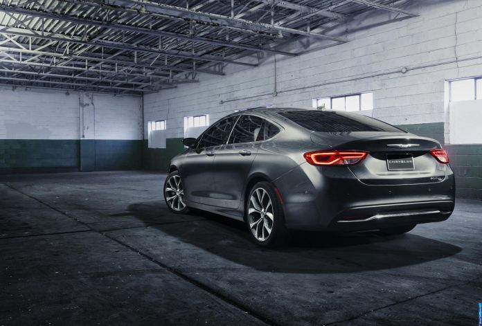 2015 Chrysler 200 - фотография 41 из 129 2015 Chrysler 200 - фотография 41 из 129