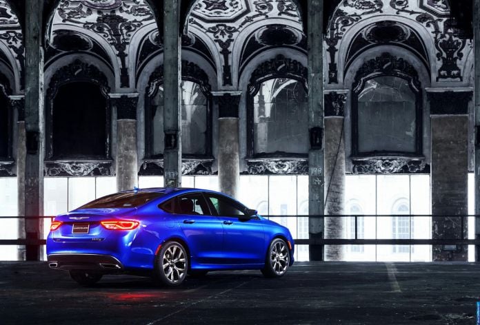 2015 Chrysler 200 - фотография 57 из 129 2015 Chrysler 200 - фотография 57 из 129