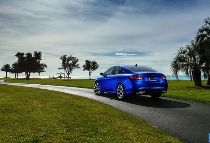 2015 Chrysler 200 - фотография 68 из 129 2015 Chrysler 200 - фотография 68 из 129