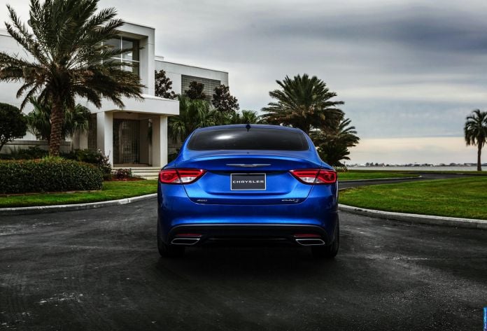 2015 Chrysler 200 - фотография 71 из 129 2015 Chrysler 200 - фотография 71 из 129