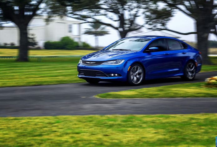 2015 Chrysler 200 - фотография 79 из 129 2015 Chrysler 200 - фотография 79 из 129