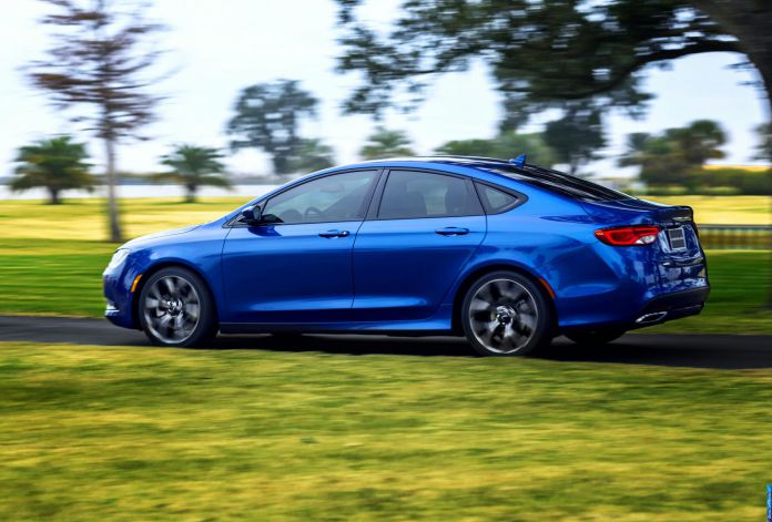 2015 Chrysler 200 - фотография 81 из 129