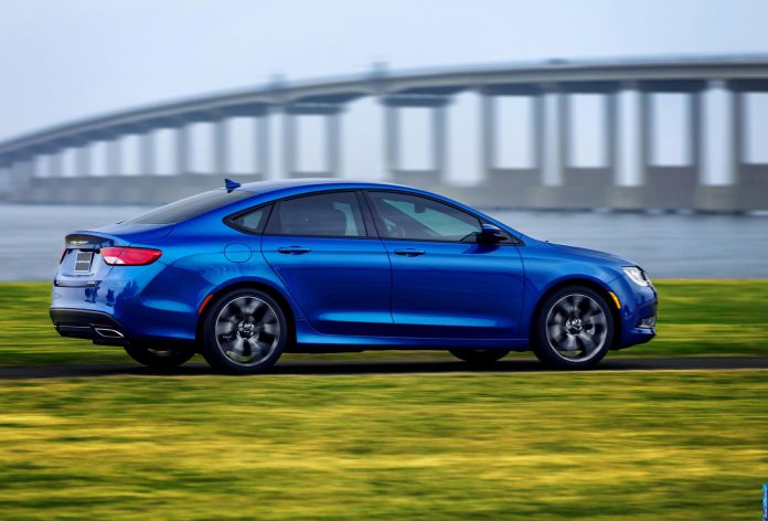2015 Chrysler 200 - фотография 83 из 129 2015 Chrysler 200 - фотография 83 из 129