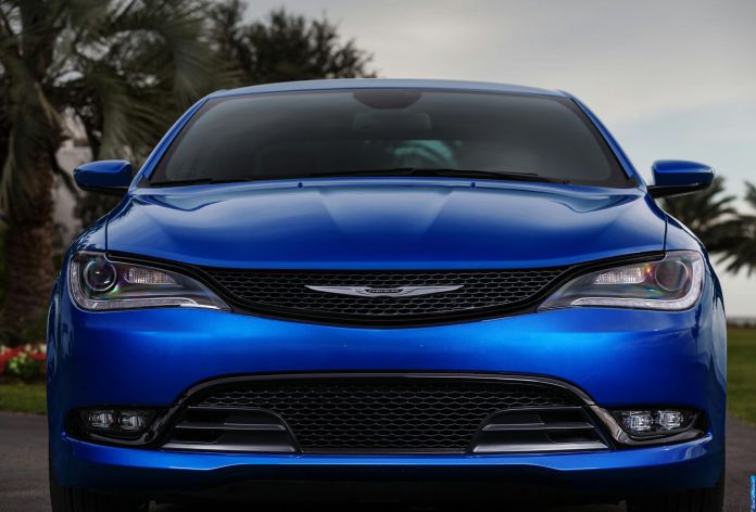 2015 Chrysler 200 - фотография 86 из 129 2015 Chrysler 200 - фотография 86 из 129