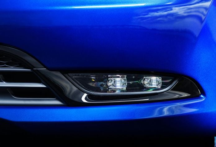 2015 Chrysler 200 - фотография 87 из 129 2015 Chrysler 200 - фотография 87 из 129