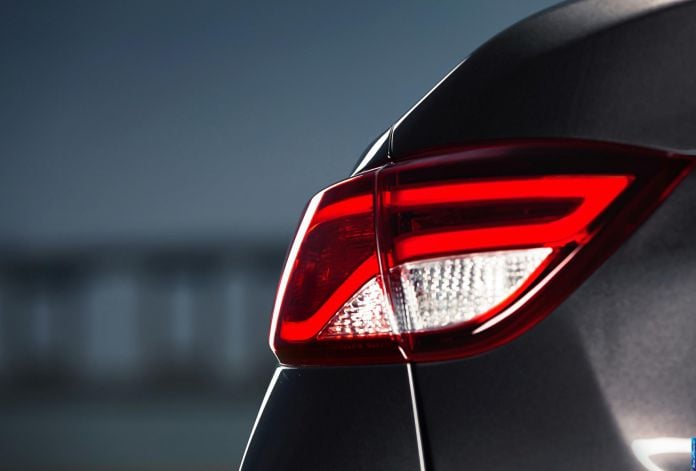2015 Chrysler 200 - фотография 95 из 129 2015 Chrysler 200 - фотография 95 из 129
