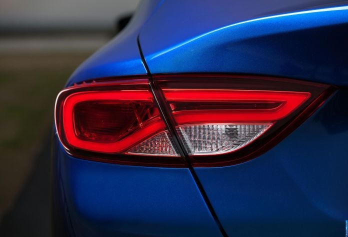 2015 Chrysler 200 - фотография 97 из 129 2015 Chrysler 200 - фотография 97 из 129