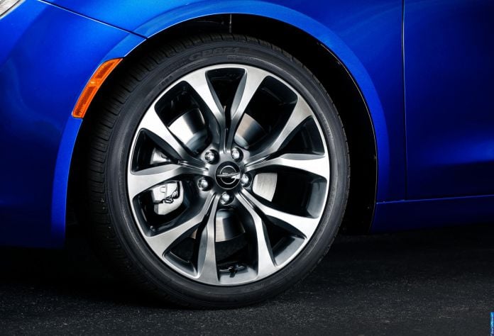 2015 Chrysler 200 - фотография 106 из 129