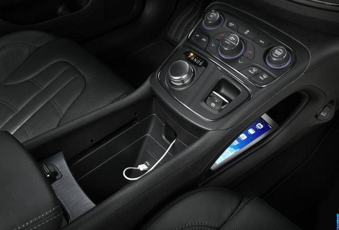 2015 Chrysler 200 - фотография 123 из 129