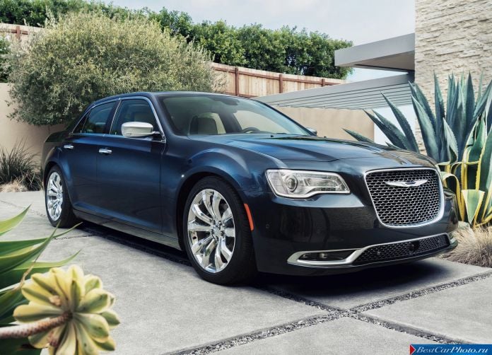 2015 Chrysler 300 - фотография 12 из 226