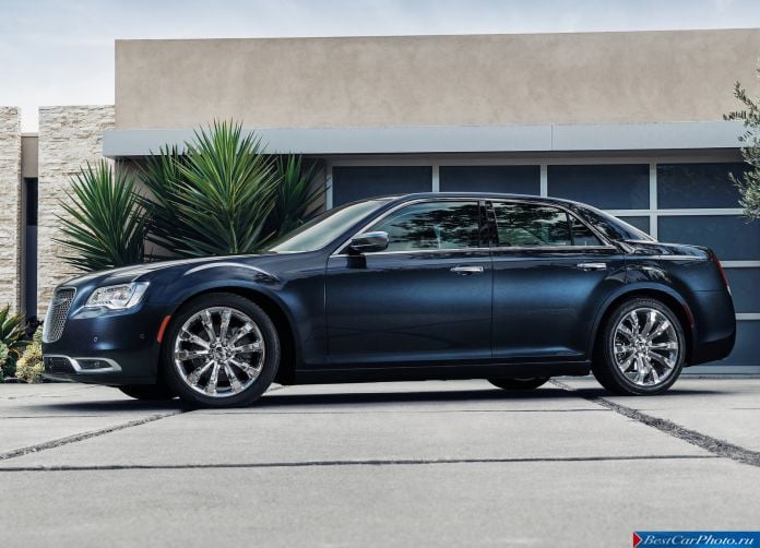 2015 Chrysler 300 - фотография 26 из 226