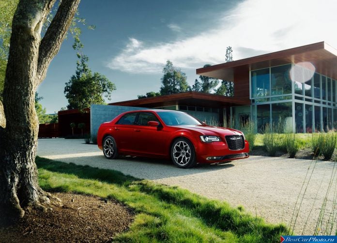 2015 Chrysler 300 - фотография 32 из 226 2015 Chrysler 300 - фотография 32 из 226