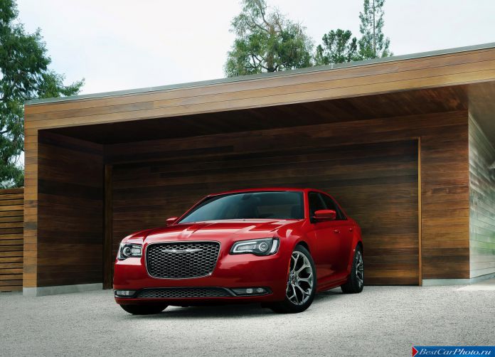 2015 Chrysler 300 - фотография 38 из 226