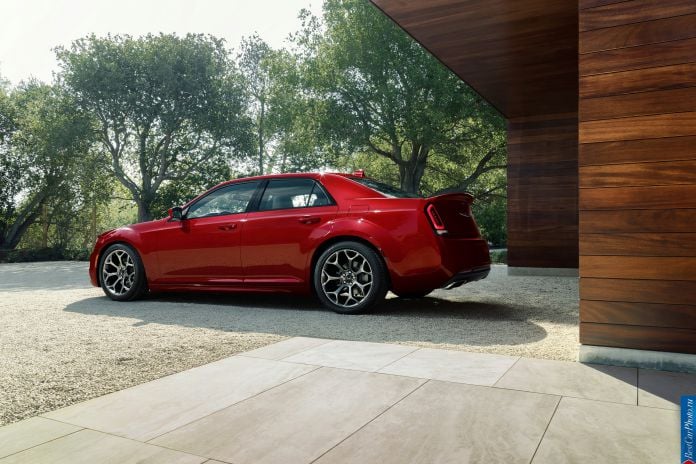 2015 Chrysler 300 - фотография 41 из 226 2015 Chrysler 300 - фотография 41 из 226
