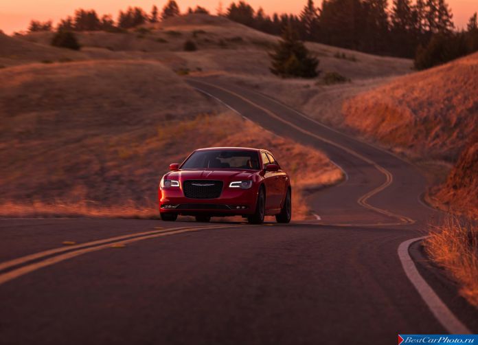 2015 Chrysler 300 - фотография 46 из 226 2015 Chrysler 300 - фотография 46 из 226