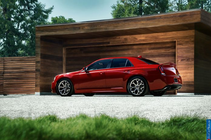 2015 Chrysler 300 - фотография 49 из 226 2015 Chrysler 300 - фотография 49 из 226