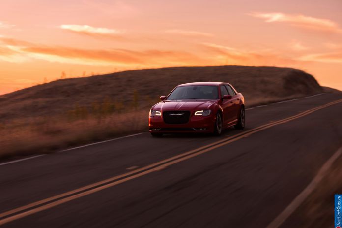 2015 Chrysler 300 - фотография 55 из 226 2015 Chrysler 300 - фотография 55 из 226