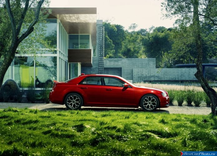 2015 Chrysler 300 - фотография 56 из 226