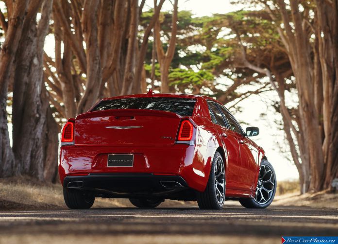 2015 Chrysler 300 - фотография 72 из 226 2015 Chrysler 300 - фотография 72 из 226