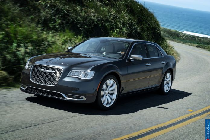 2015 Chrysler 300 - фотография 75 из 226 2015 Chrysler 300 - фотография 75 из 226