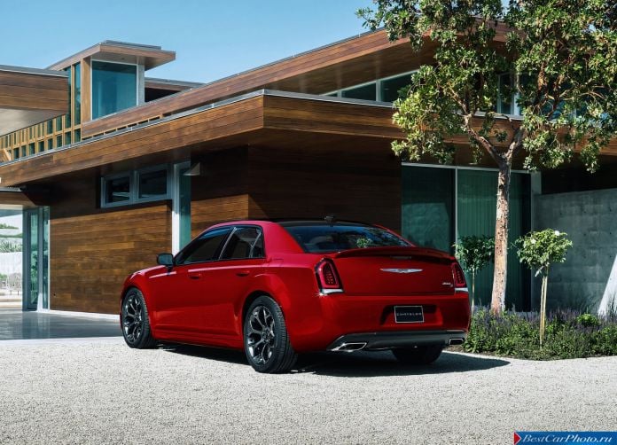 2015 Chrysler 300 - фотография 76 из 226 2015 Chrysler 300 - фотография 76 из 226