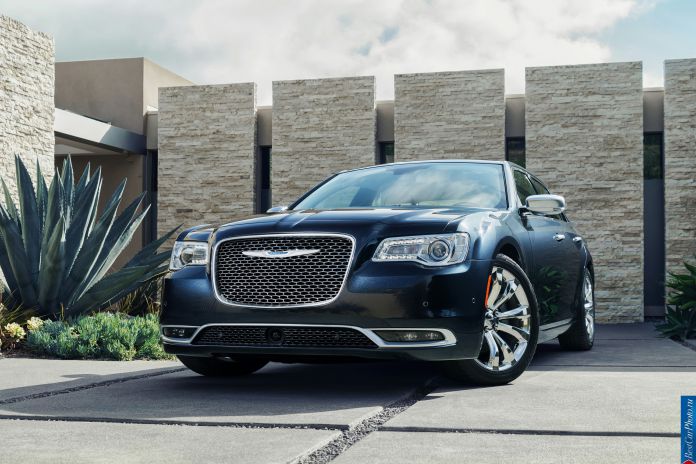 2015 Chrysler 300 - фотография 77 из 226 2015 Chrysler 300 - фотография 77 из 226
